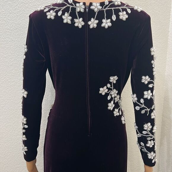 Tadashi Velvet Formal Dress Burgundy VNeck Long Sleeve Gown Vintage Size Medium - Picture 11 of 17